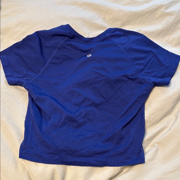 Lululemon Blue Crop Tee - Picture 3 of 3